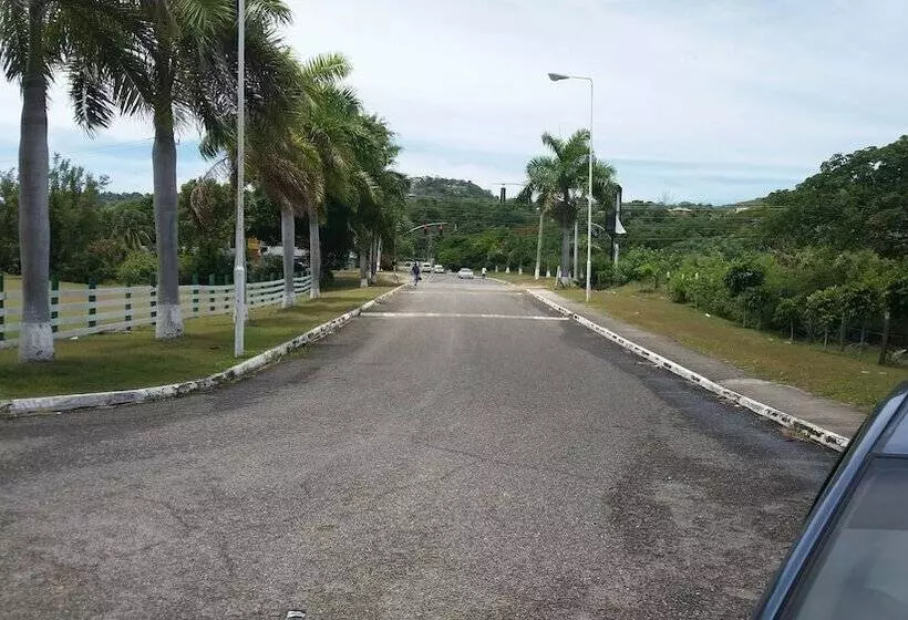 Seacastles Exora Beach Suite