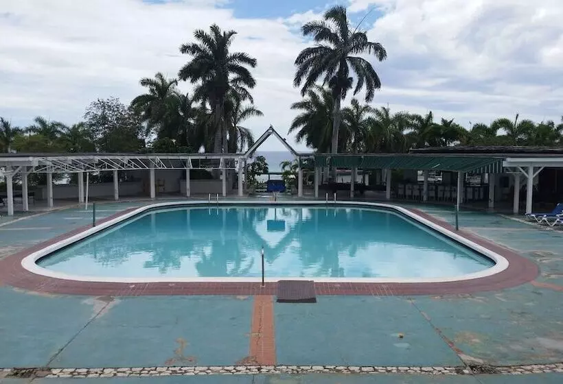 Seacastles Exora Beach Suite