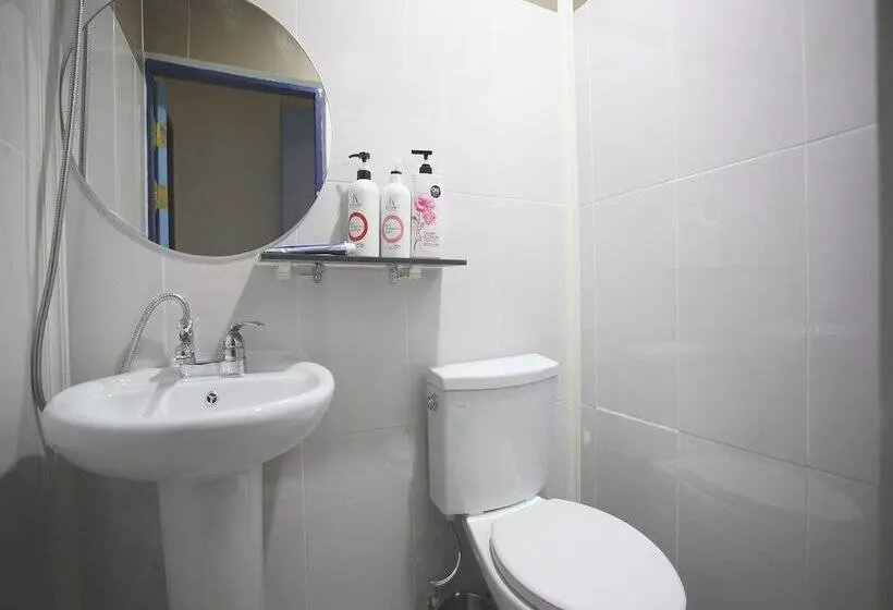 W Mini Hotel   Hostel