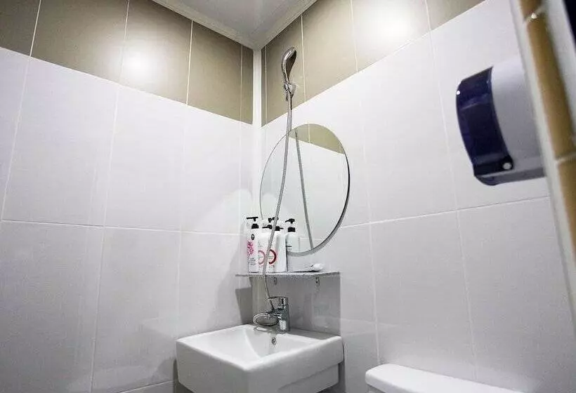 W Mini Hotel   Hostel