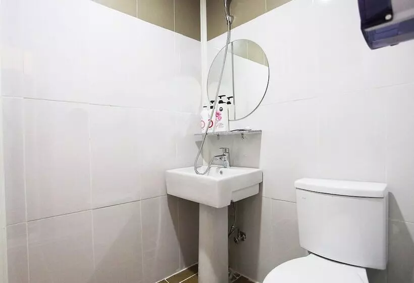 W Mini Hotel   Hostel