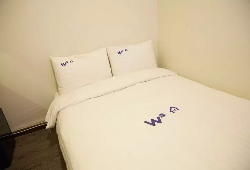 W Mini Hotel   Hostel