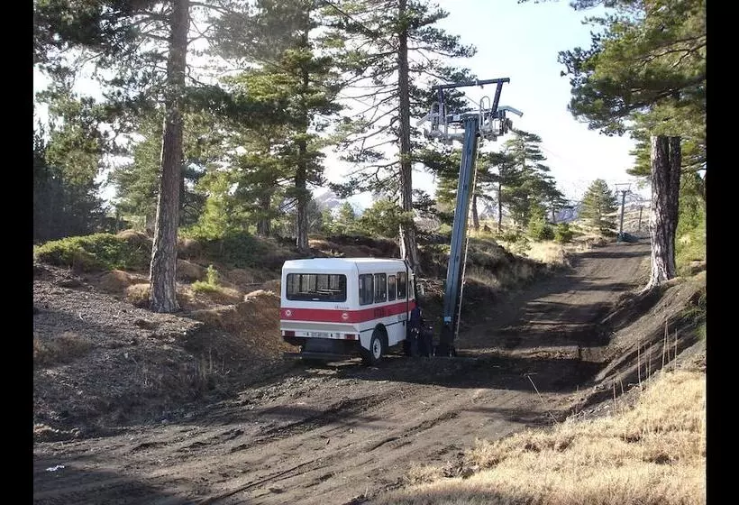 تختخواب و صبحانه Da Rosa