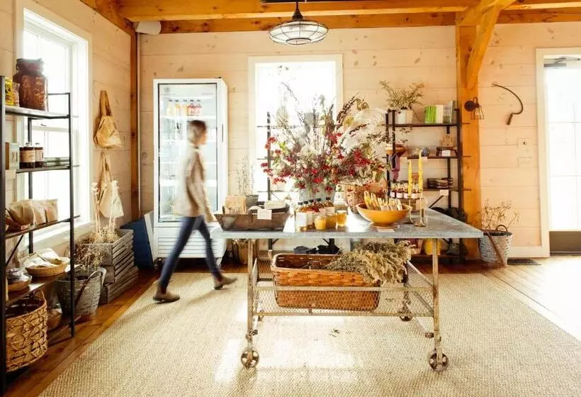 ベッドアンドブレックファースト Hill Farm Inn