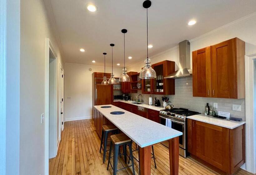 住宿加早餐  Hill Farm Inn