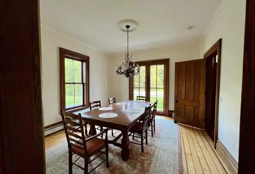 ベッドアンドブレックファースト Hill Farm Inn