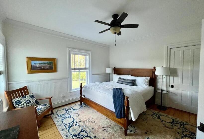 住宿加早餐  Hill Farm Inn