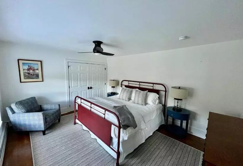 ベッドアンドブレックファースト Hill Farm Inn