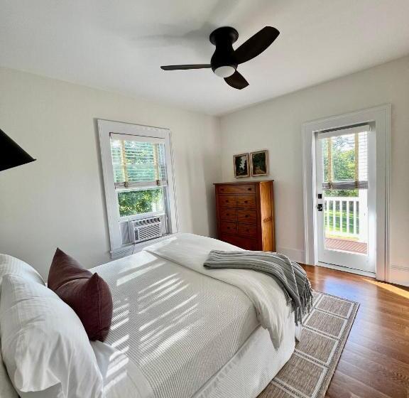 住宿加早餐  Hill Farm Inn