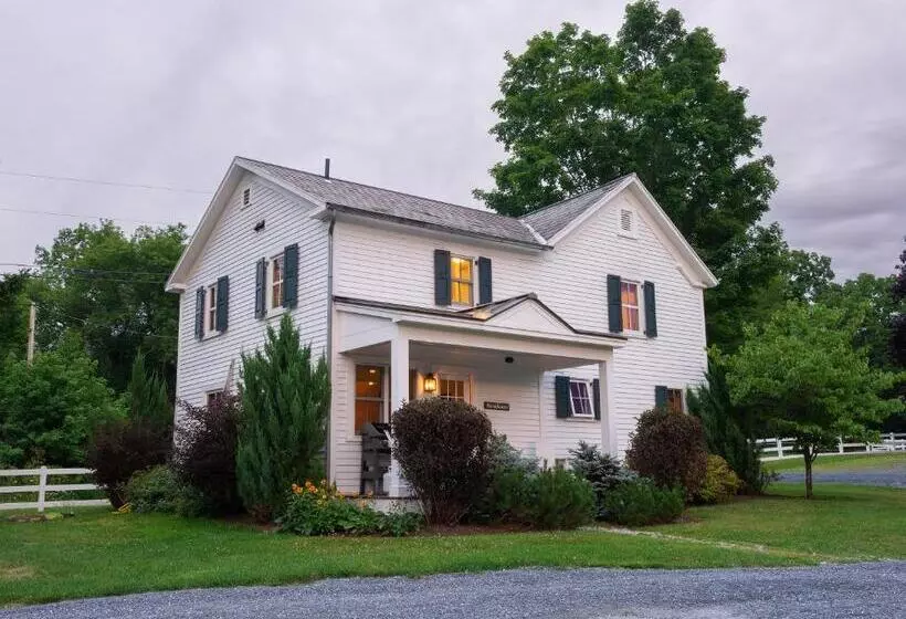 ベッドアンドブレックファースト Hill Farm Inn