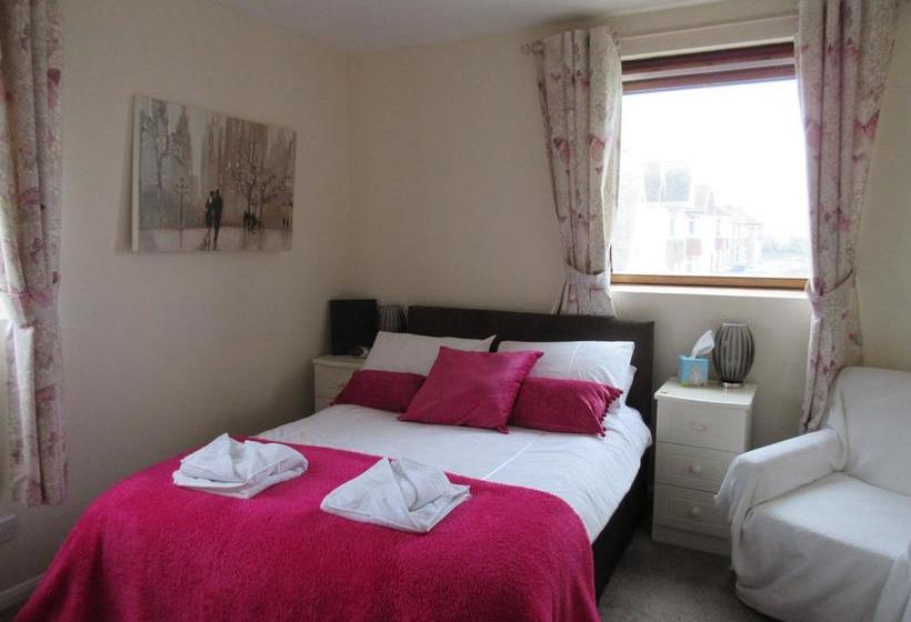 Aamiaismajoitus (B&B) Kallacliff - Guest Accommodation