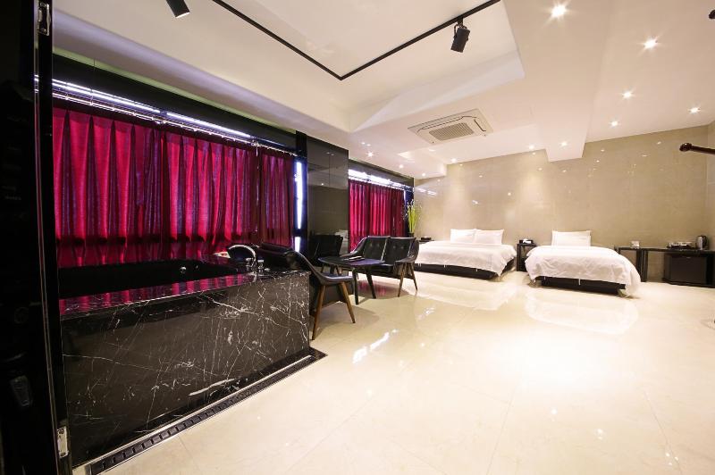 Almond Hotel Busan Station