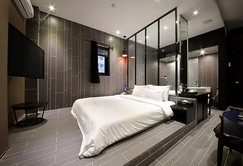 Almond Hotel Busan Station