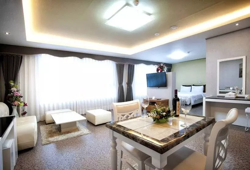 Hotel Benikea Technovalley