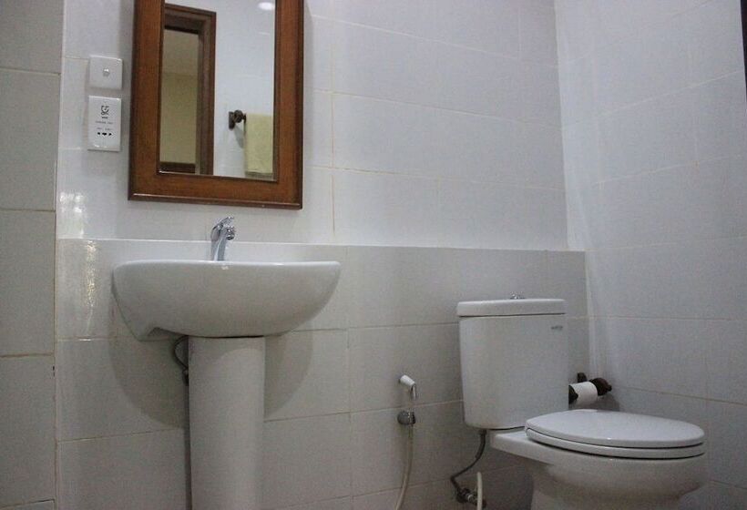 בית מלון כפרי Jambu Inn