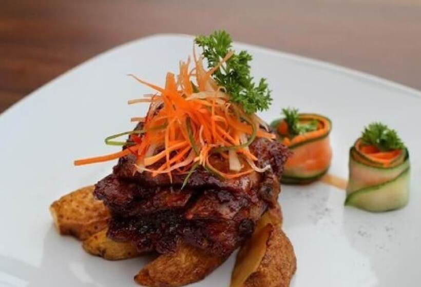 בית מלון כפרי Kubu Cempaka Seminyak