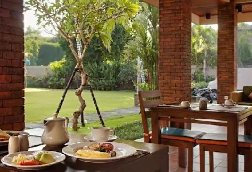 Hotel Kubu Cempaka Seminyak