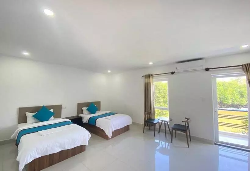 هتل Mary Beach  And Resort