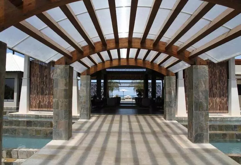 هتل Palm Beach Resort & Spa