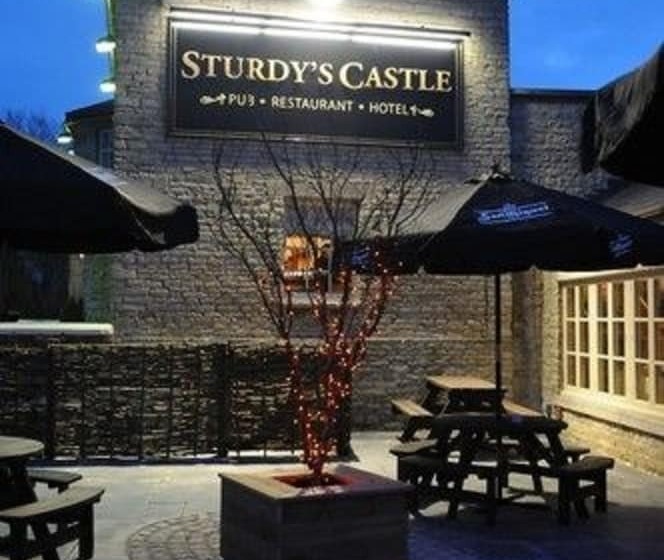 בית מלון כפרי Sturdys Castle