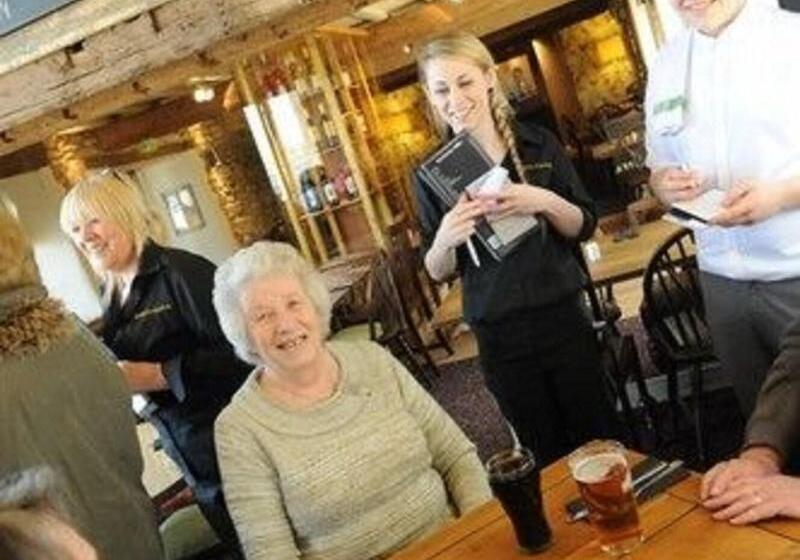 בית מלון כפרי Sturdys Castle