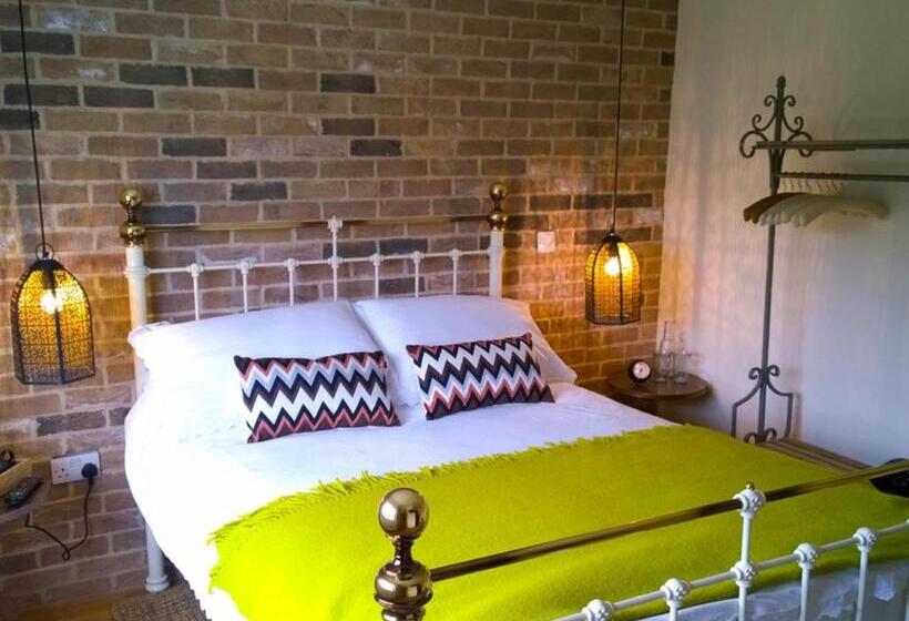 فندق The Green Man Boutique