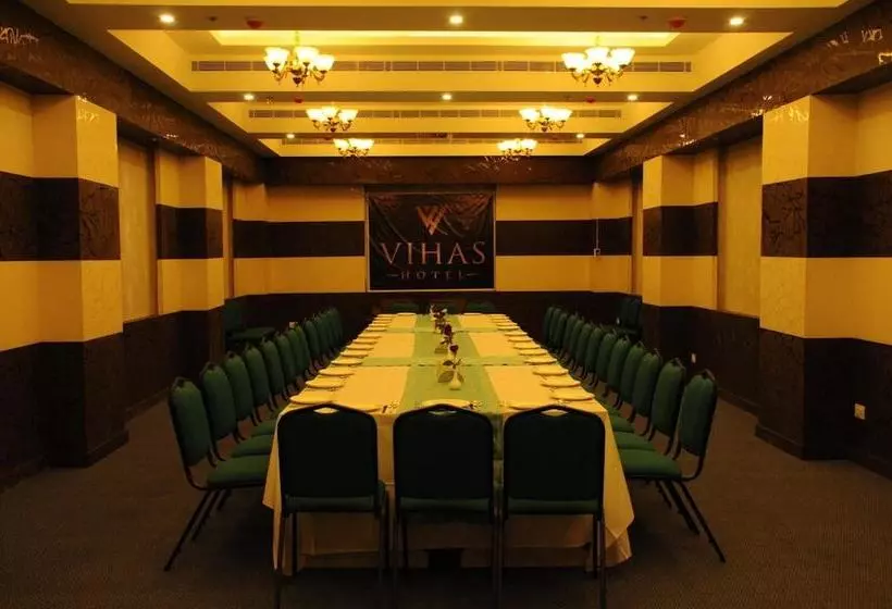 ホテル Renest Tirupati