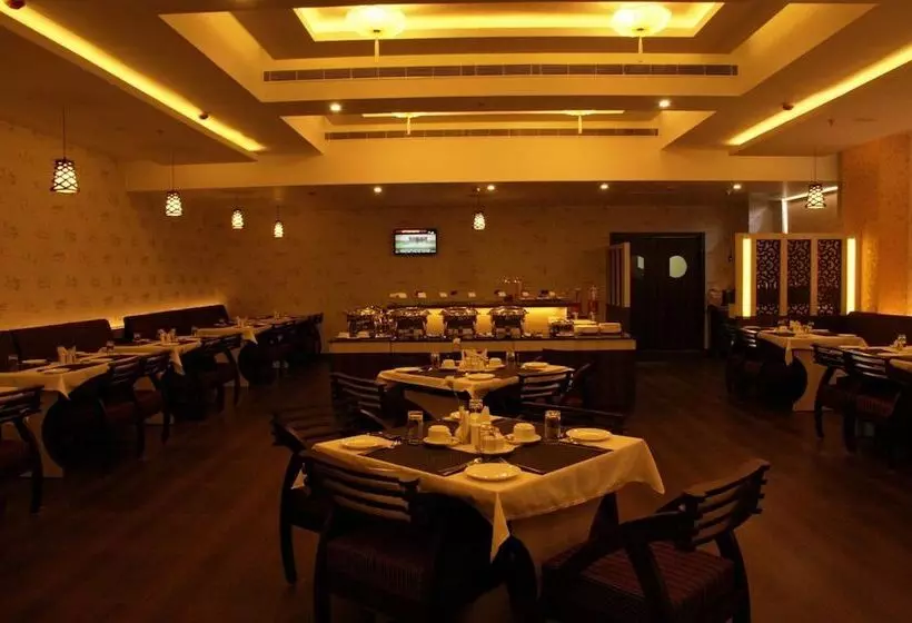 ホテル Renest Tirupati