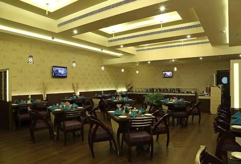 ホテル Renest Tirupati