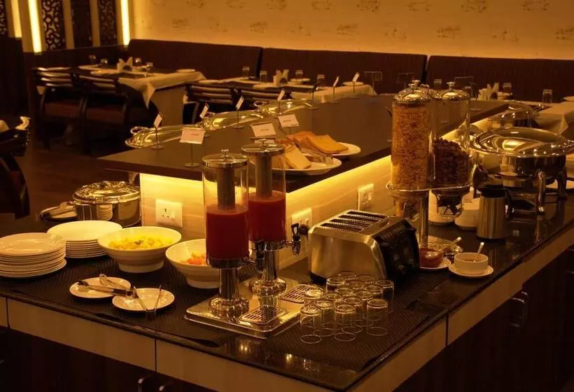 ホテル Renest Tirupati