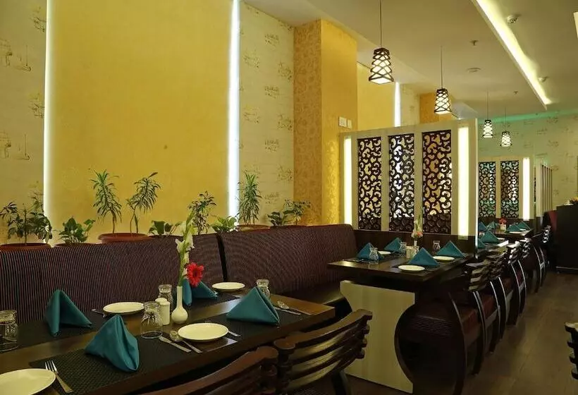 ホテル Renest Tirupati