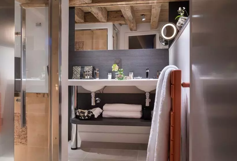 Les Loges Annecy Vieille Ville