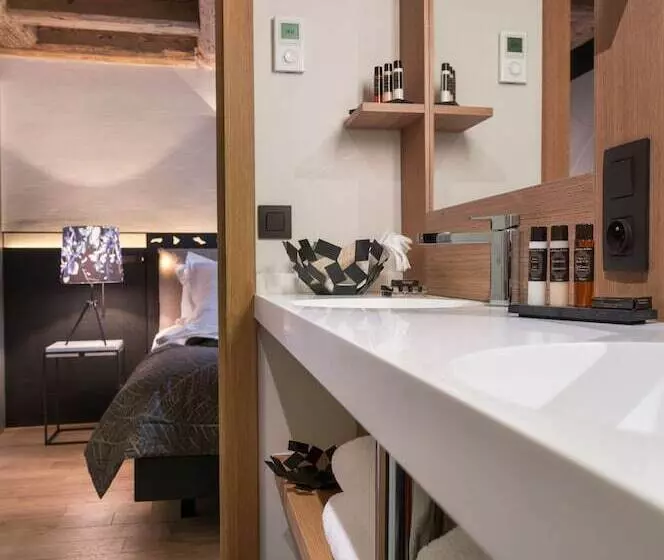 Les Loges Annecy Vieille Ville