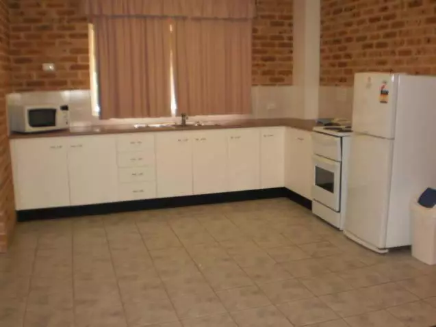 汽车旅馆 Lake Haven Motor Inn