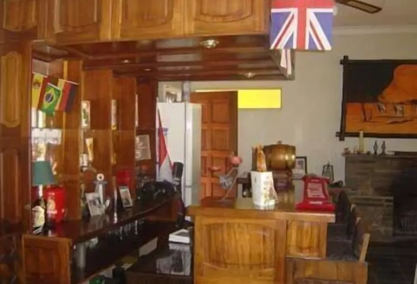 펜션 Airport Modjadji Guesthouse