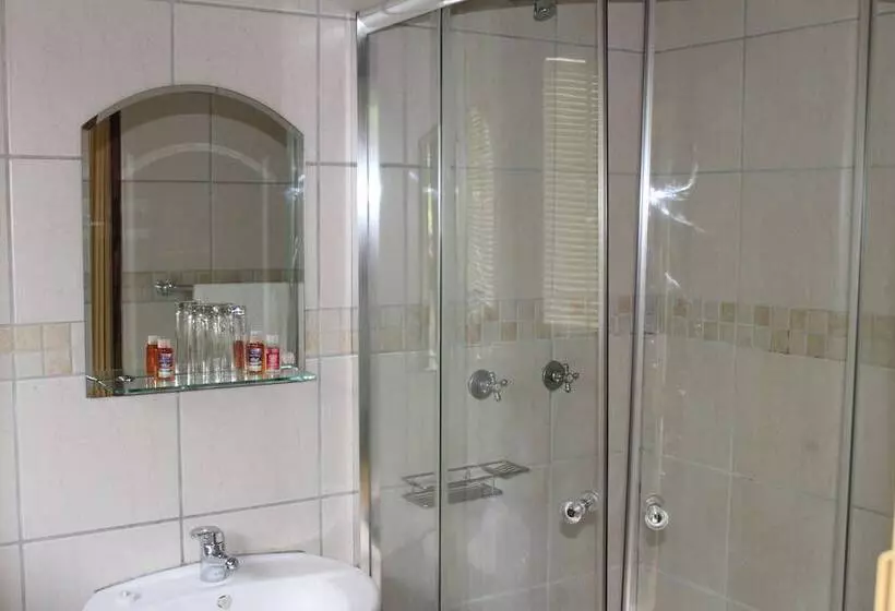 펜션 Airport Modjadji Guesthouse