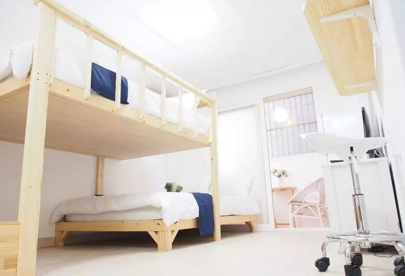 Pensão Ewha Hostel
