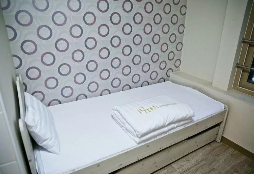 Пансион Goodstay Tomo Residence