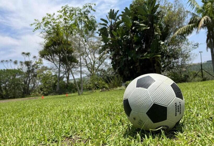 بنسيون Ilanda Guest House