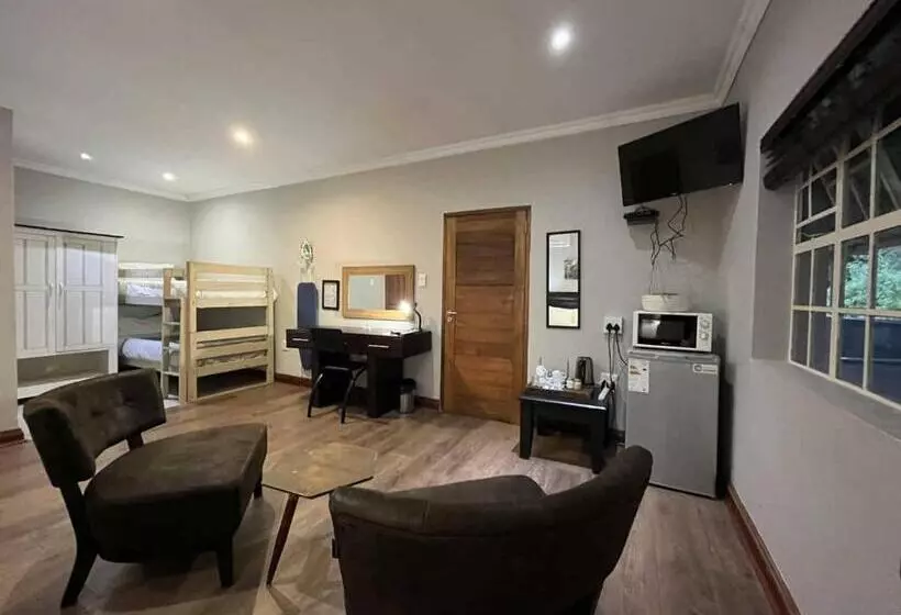 پانسیون Ilanda Guest House