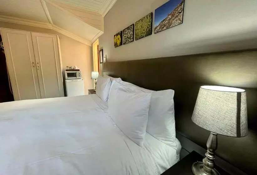 پانسیون Ilanda Guest House