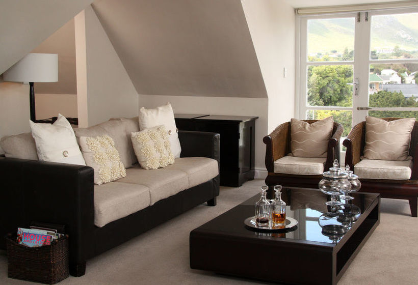 פנסיון Ocean Eleven Guest House