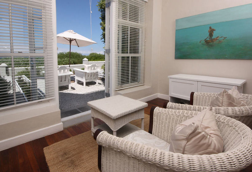 פנסיון Ocean Eleven Guest House