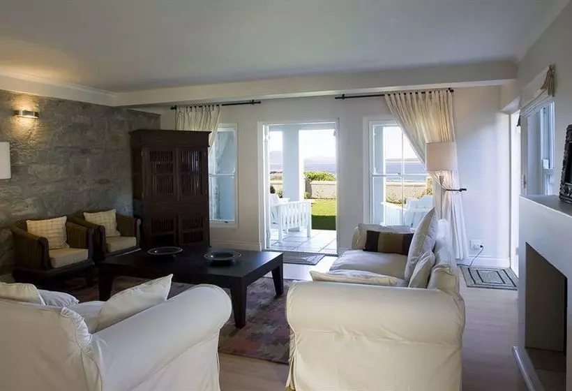 פנסיון Ocean Eleven Guest House