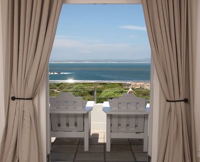 פנסיון Ocean Eleven Guest House