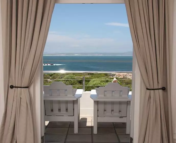 פנסיון Ocean Eleven Guest House