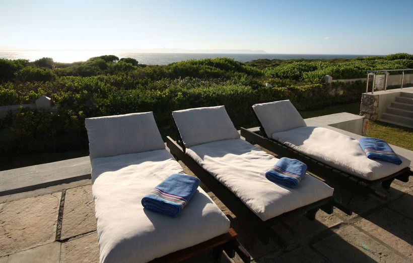 פנסיון Ocean Eleven Guest House