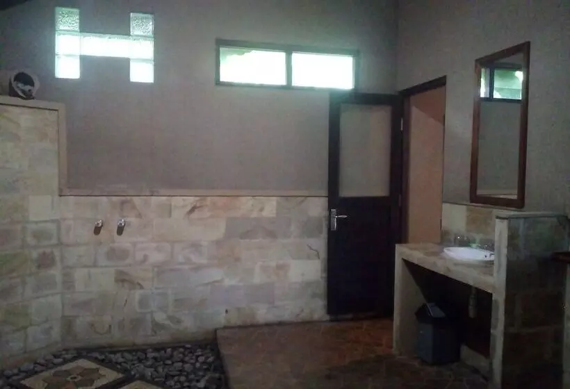 Пансион Suka Sari Cottages