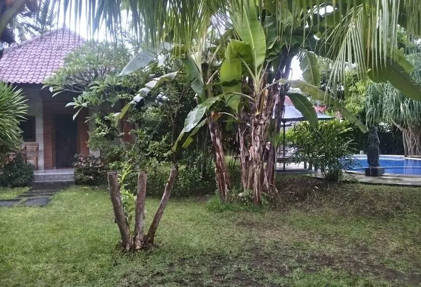 Пансион Suka Sari Cottages