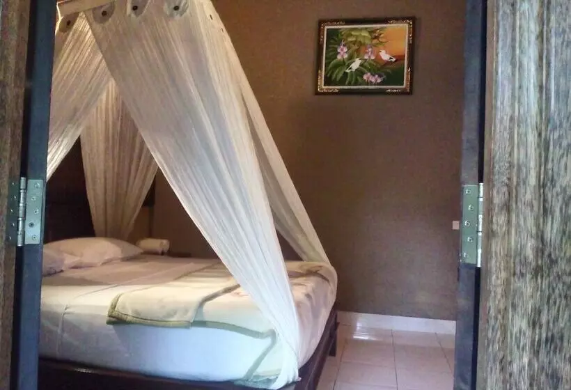 Пансион Suka Sari Cottages